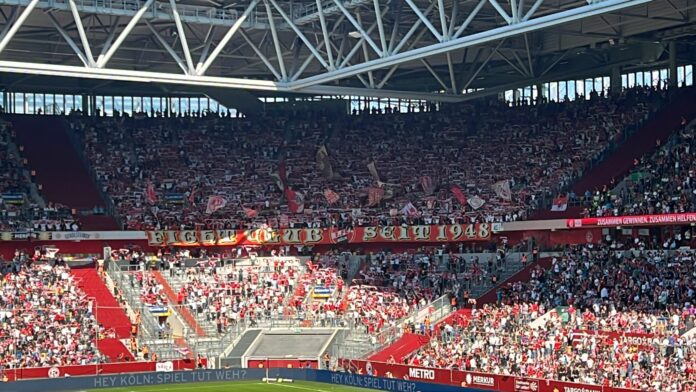 Fortuna Düsseldorf vs. 1. FC Köln Foto L Stadionkind Andrea.K