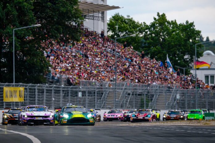 DTM, 7. + 8. Rennen Norisring 2026 #7 Aston Martin Vantage AMR GT3 EVO, Comtoyou Racing: Nicki Thiim, #64 Ford Mustang GT3, HRT Ford Racing: Finn Wiebelhaus -Foto by Gruppe C Photography