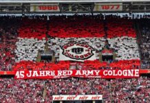 Die Nordkurve bei 1. FC Köln gegen den Karlsruher SC Foto Stadionkind @schoti75