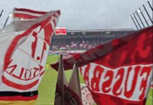 1. FC Köln beim SSV Jahn mit Auswärtssieg. Für uns dabei Stadionkind @schoti75 Danke Micha für das Foto :-)