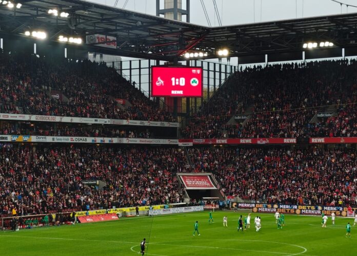 1. FC Köln gegen Greuther Fürth 1:0 Foto Stadionkind @schoti75