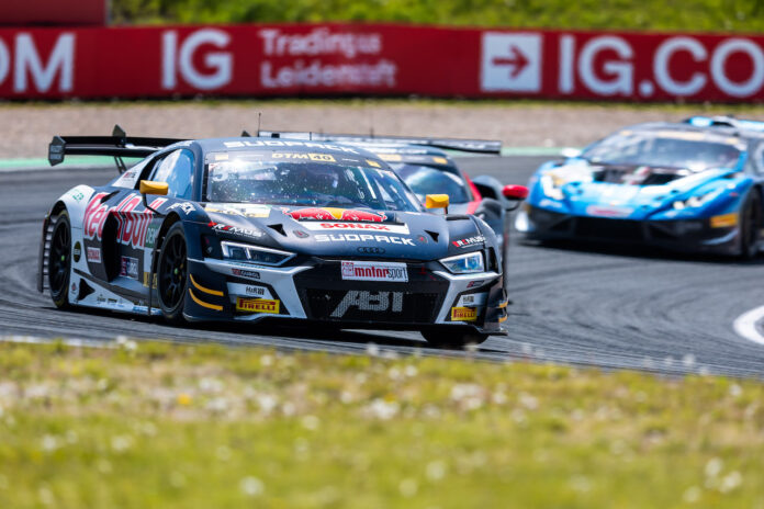 Audi-Pilot Kelvin van der Linde verbuchte diese Saison bereits drei Podiumsränge - DTM, 1. + 2. Rennen Oschersleben 2024 - Foto: Gruppe C Photography; #3 Audi R8 LMS GT3 EVO II, ABT