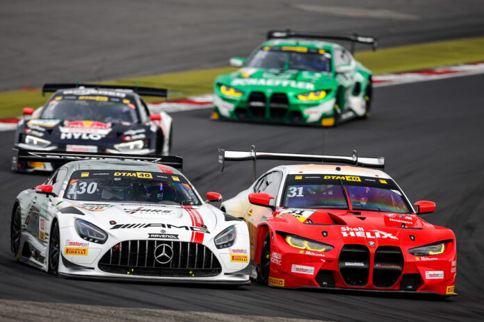 Hinter dem Führungsduo lauern Maro Engel und Sheldon van der Linde (l-r) DTM, 9. + 10. Rennen Nürburgring 2024 - Foto: Gruppe C Photography